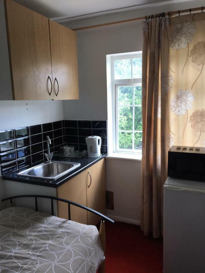 Hatfield Save-Money Rooms - 10Over10 For Price! 외부 사진