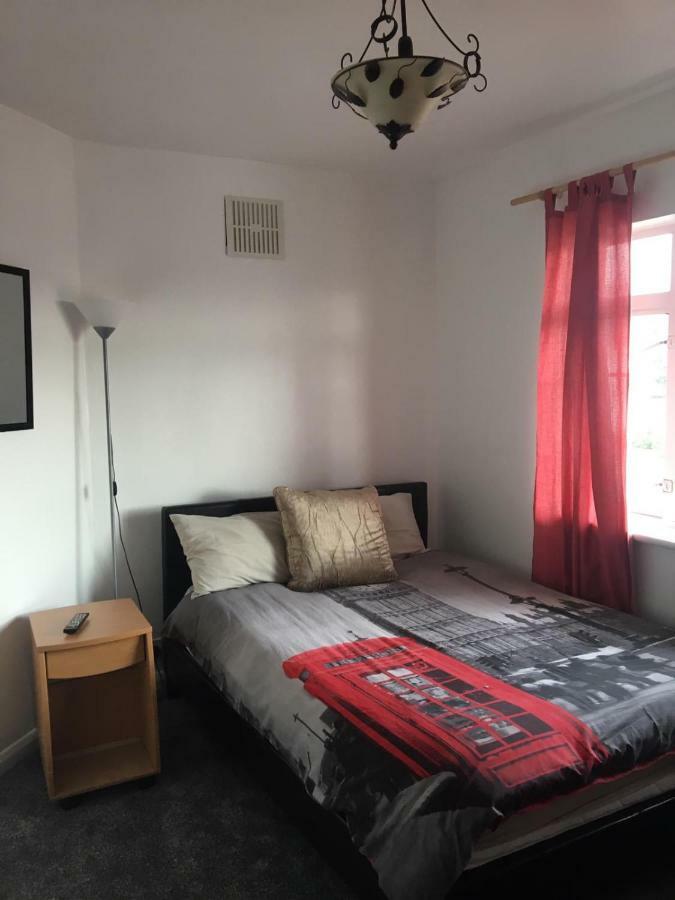 Hatfield Save-Money Rooms - 10Over10 For Price! 외부 사진